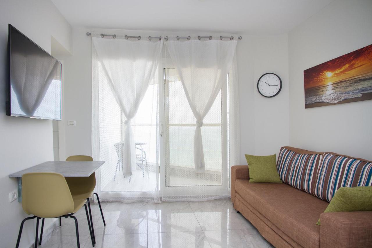 Apartments4You Leonardo 11 Bat Yam Buitenkant foto